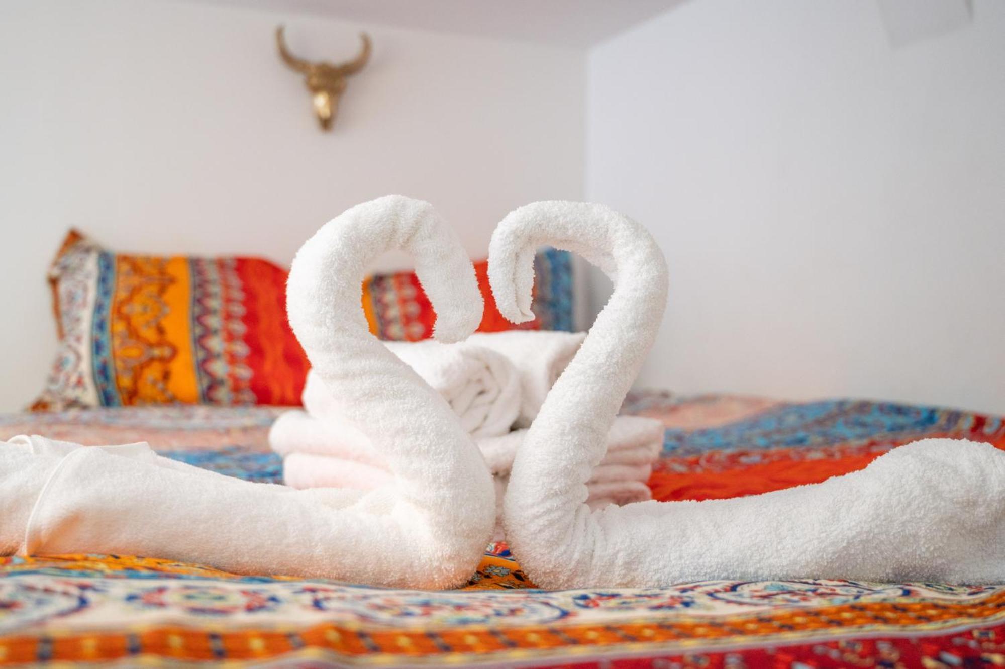 Little Boudoir Of Paris Champs-Elysees Екстериор снимка